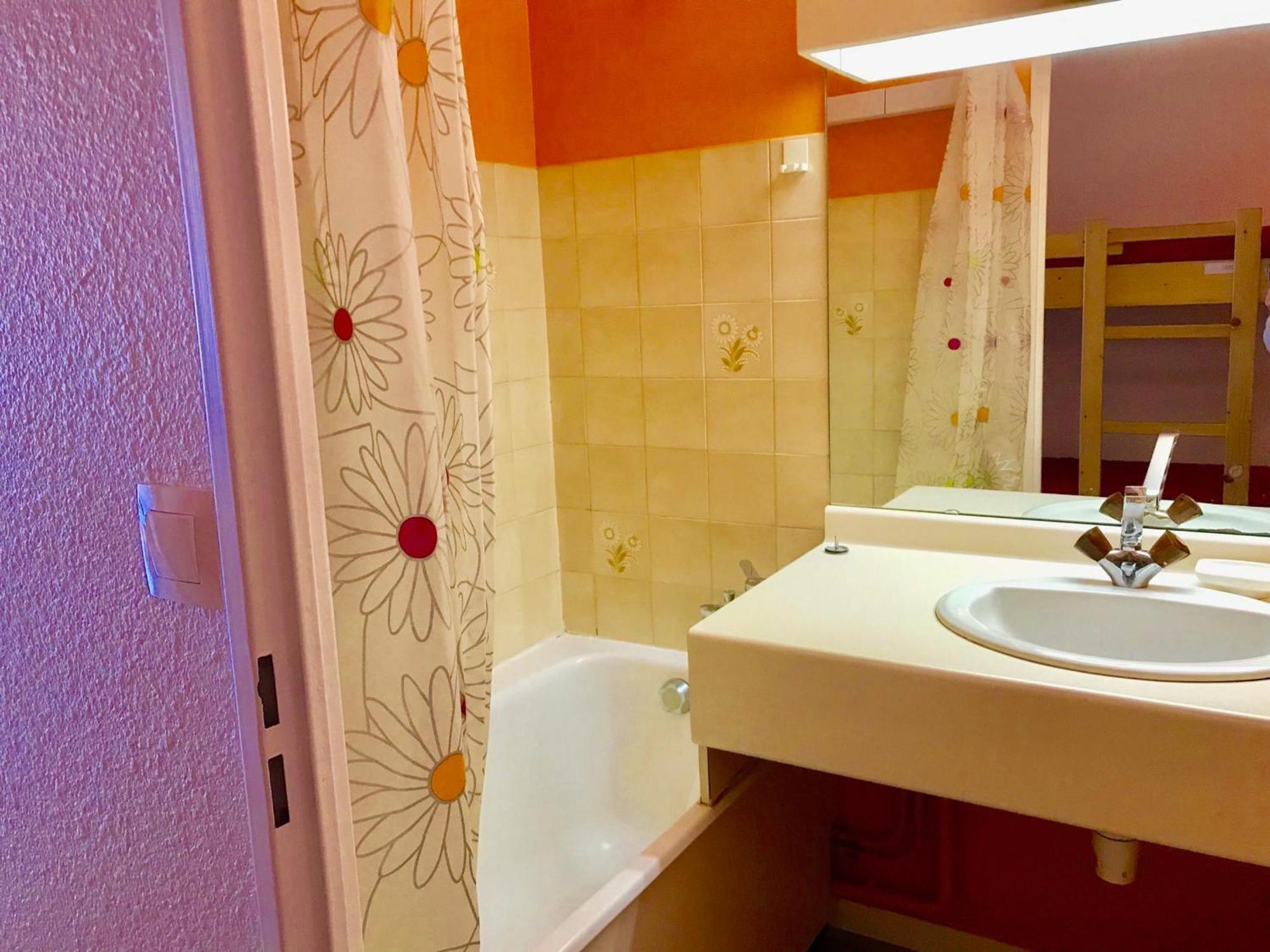 Studio Cabine Avec Balcon Proche Centre Et Pistes, Parking Et Navette Gratuite - Fr-1-515-98 Villard-de-Lans Ngoại thất bức ảnh